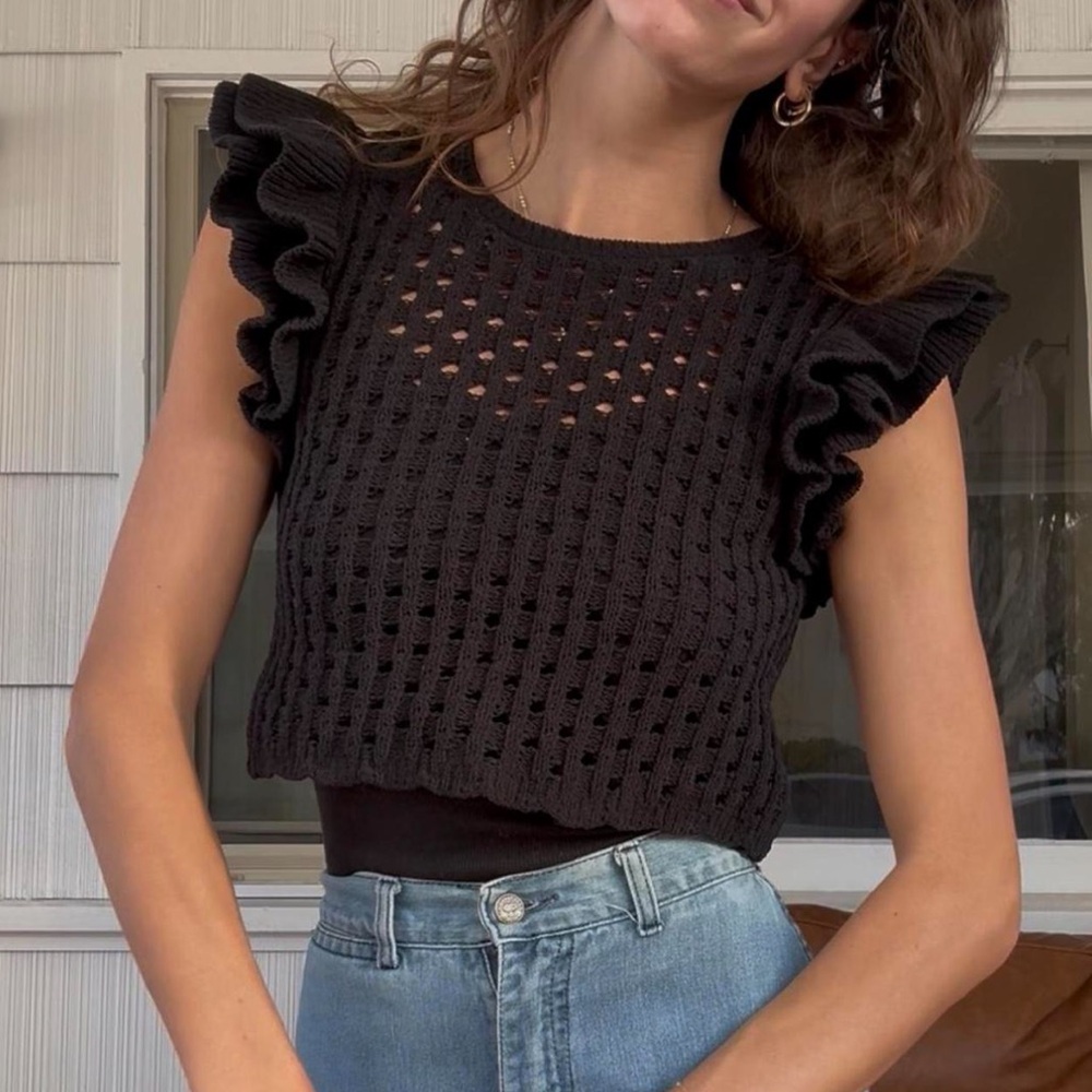 Zara Black Knit Ruffle Crop Top